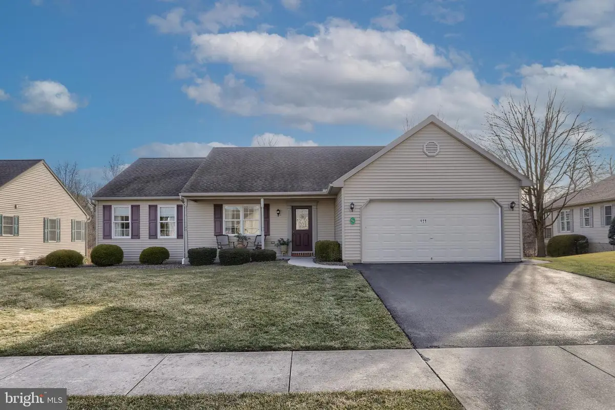 111 Arbor Dr, Myerstown, PA 17067 - #1