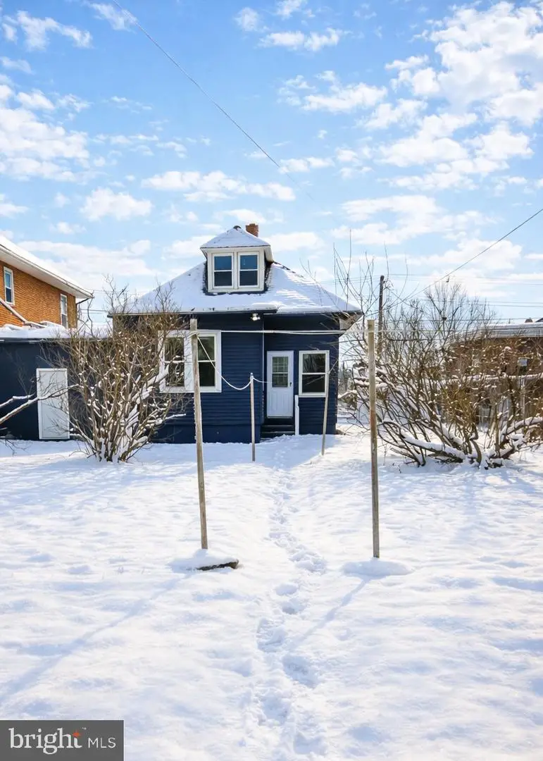 207 E Lehman St, Lebanon, PA 17046 - Image #3