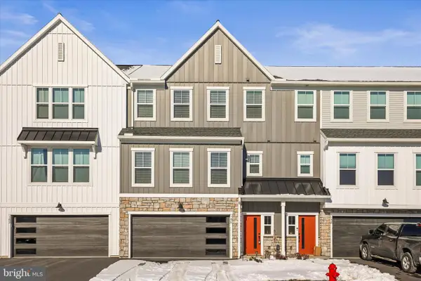 160 Marissa Ct, NEWMANSTOWN, PA 17073