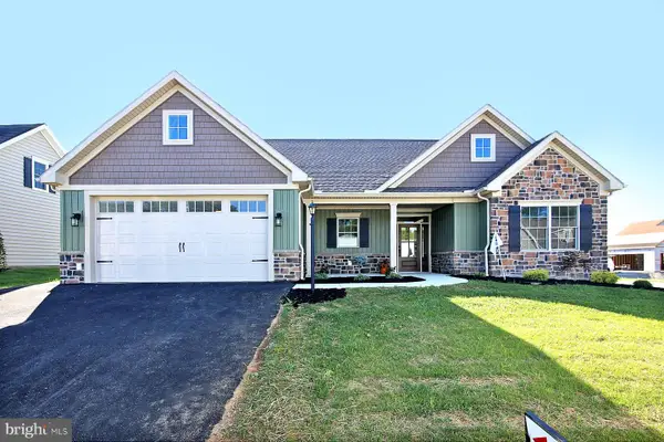 108 Allwein Drive, LEBANON, PA 17042