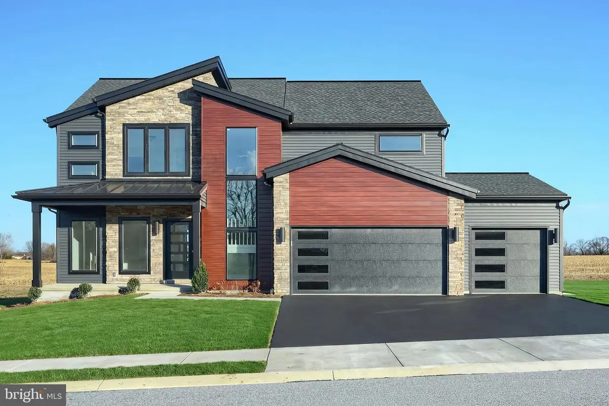124 Alexandria Dr, Annville, PA 17003 - #1