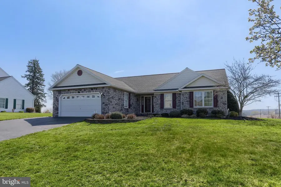 75 Oatfield Ln, Palmyra, PA 17078 - #2
