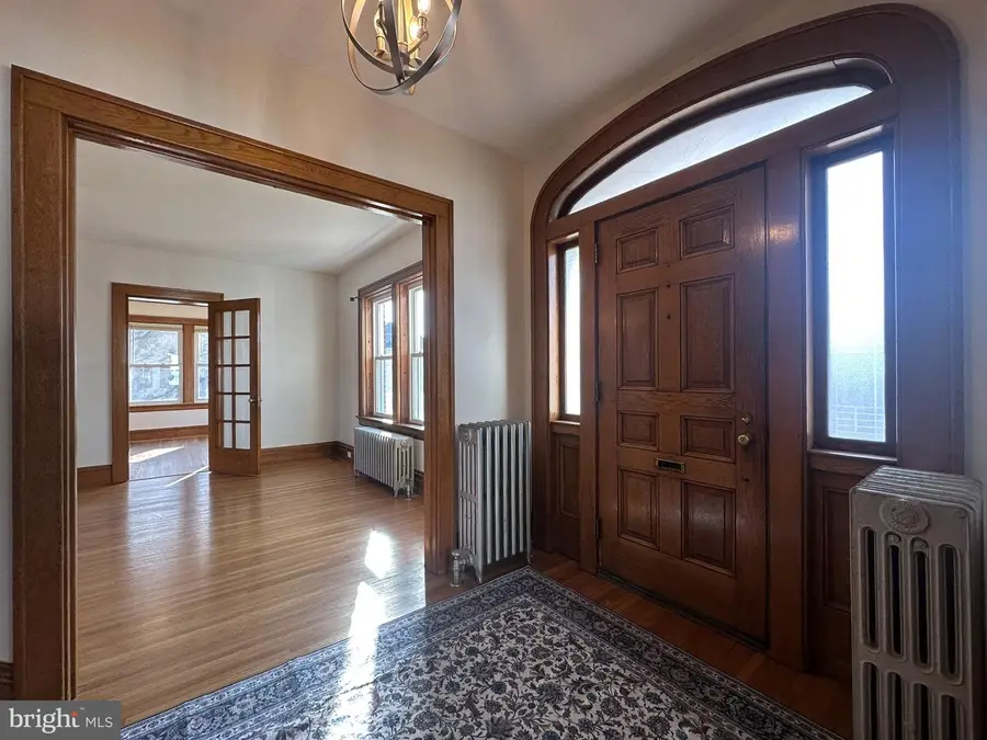 36 N College St, Palmyra, PA 17078 - #3