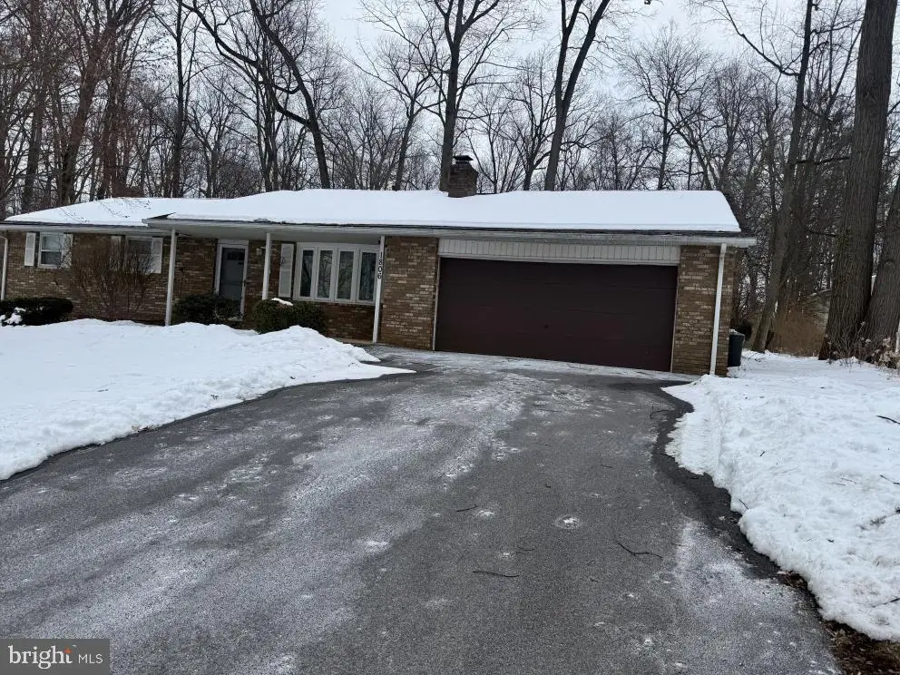 1806 Martin Dr, Lebanon, PA 17046 - #1