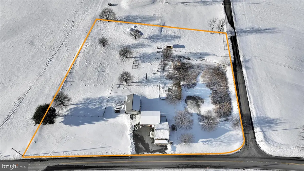 204 W Reistville Rd, Myerstown, PA 17067 - #1