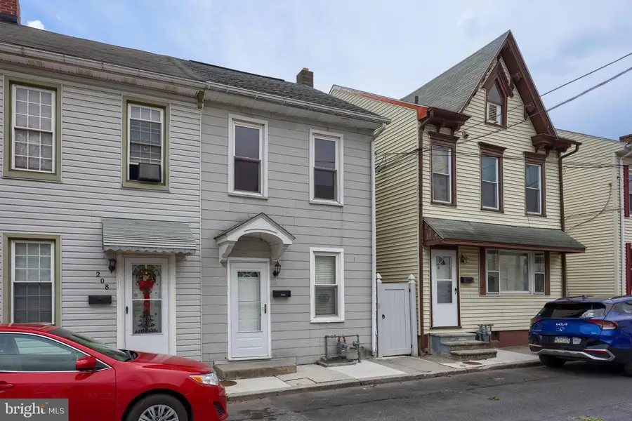 210 Guilford St, Lebanon, PA 17046 - #2