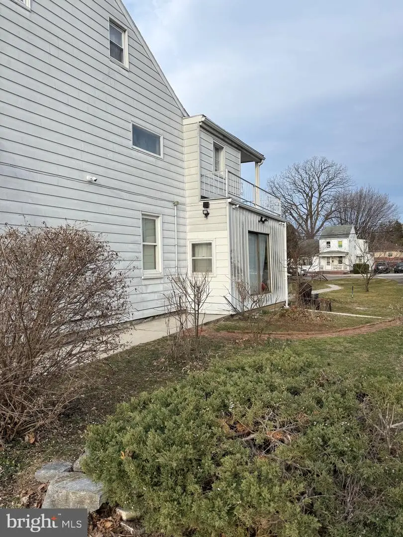 422 S 6th St, Lebanon, PA 17042 - #3