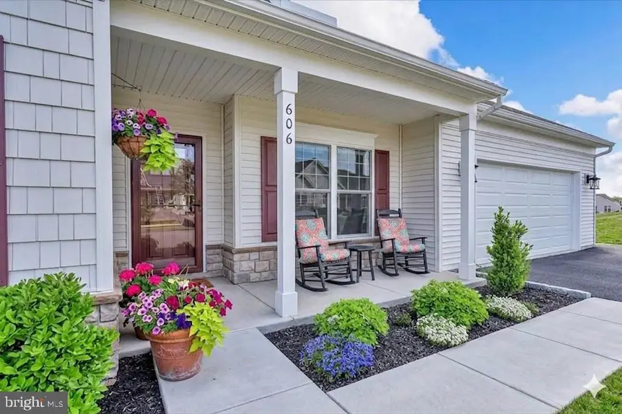 606 Lilliana Dr, Lebanon, PA 17046 - #2