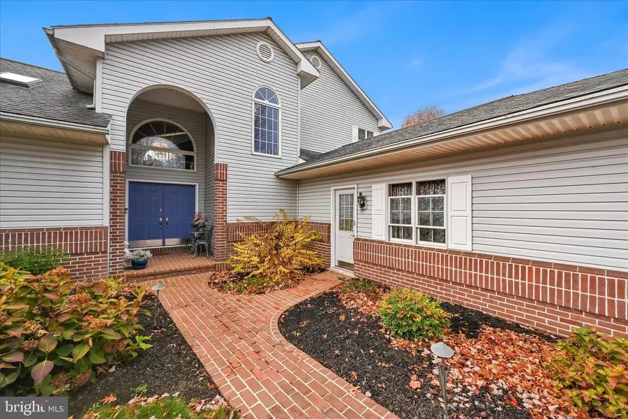 725 Brookside Ln, Lebanon, PA 17042 - #2