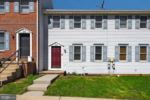 103 Village Ct, LEBANON, PA 17042