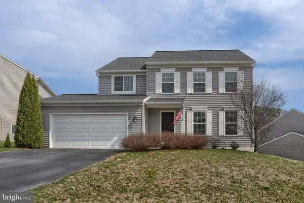 16 Wildflower Cir, LEBANON, PA 17046