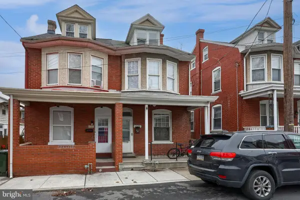 135 S 11th St, LEBANON, PA 17042