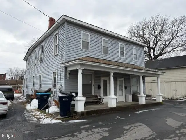 241 & 243 Chestnut St N, Palmyra, PA 17078 - #1