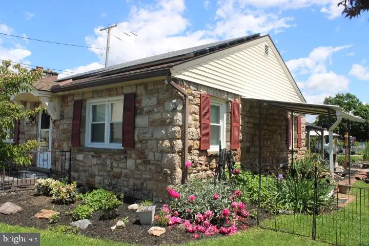 158 N Green St, Palmyra, PA 17078 - #2