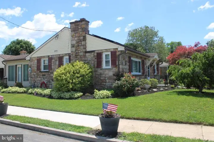 158 N Green St, Palmyra, PA 17078 - #3