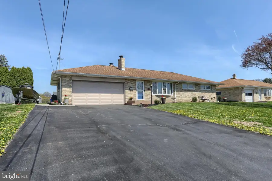 811 E Canal St, Lebanon, PA 17046 - #3