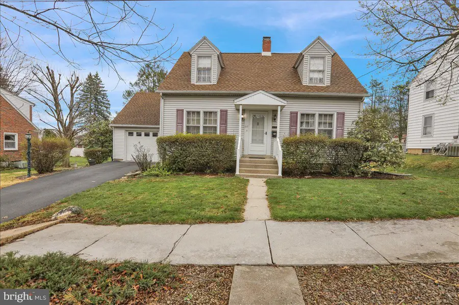 618 Smith Ave, Lebanon, PA 17042 - #2