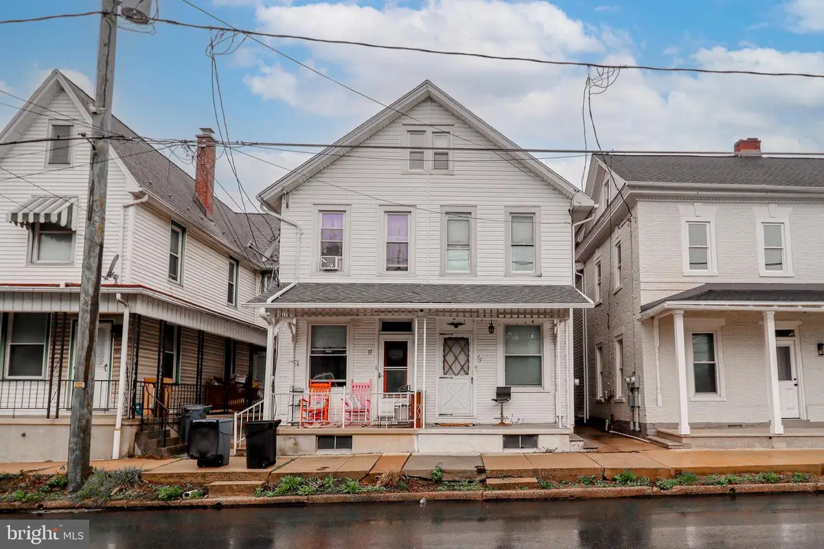 79 E Main St, Newmanstown, PA 17073 - #1