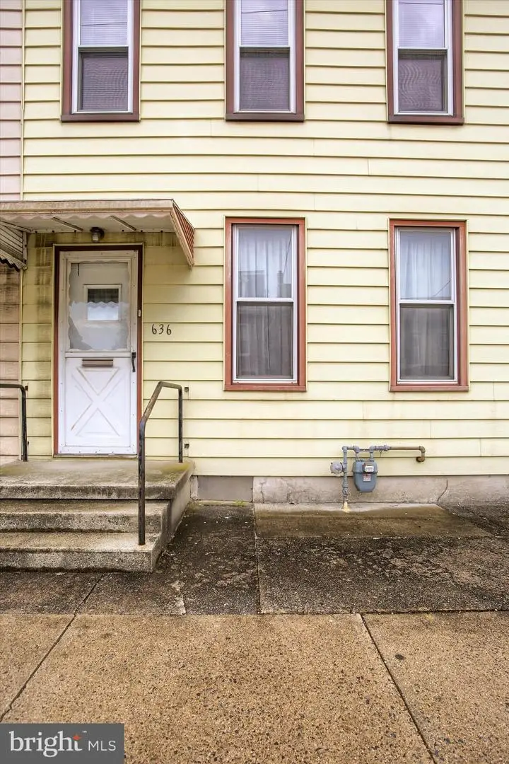 636 Walnut St, Lebanon, PA 17042 - #2