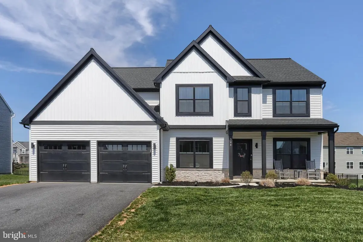 504 Breezewood Ln, Annville, PA 17003 - #1