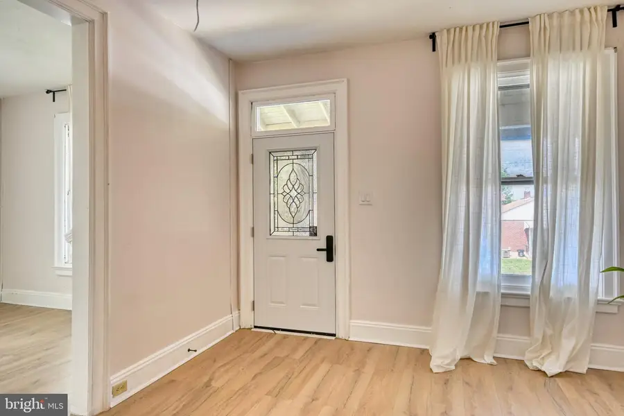 14 E Chestnut St, Lebanon, PA 17042 - #3