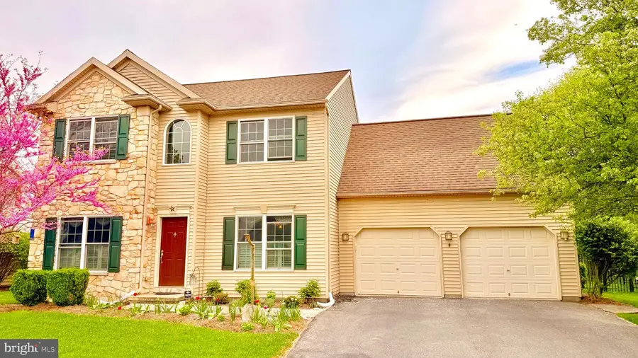 14 Manor Cir, Palmyra, PA 17078 - #2