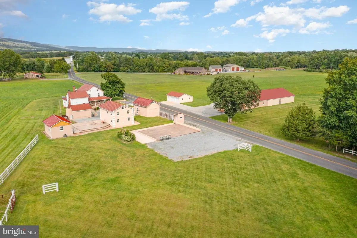 29 Park Dr, Grantville, PA 17028 - #1