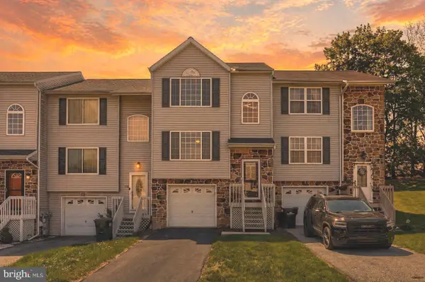 174 Riders Way, LEBANON, PA 17042