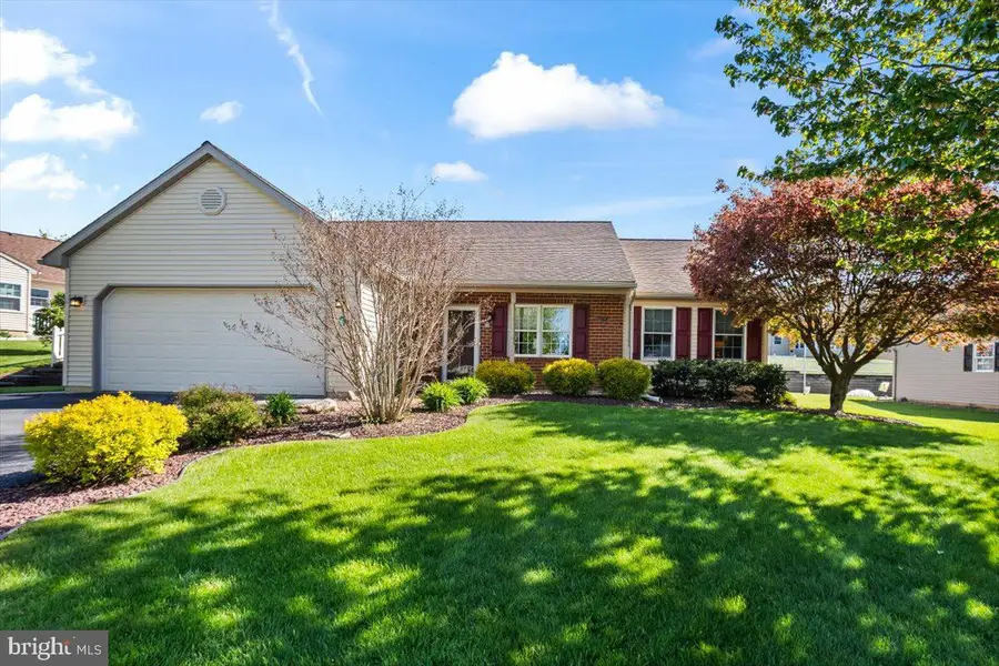 6 Springhouse Dr, Myerstown, PA 17067 - #2