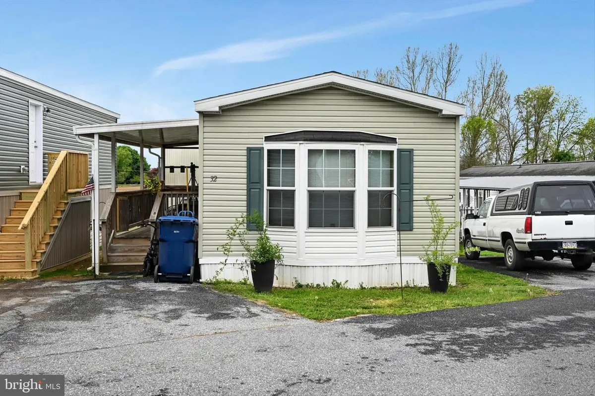32 Olivers Park Dr, Annville, PA 17003 - #1
