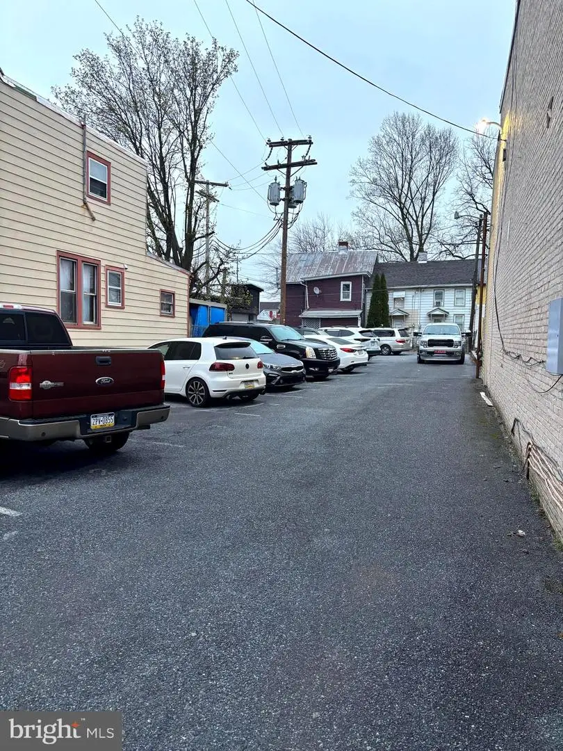 432 N 5th St, Lebanon, PA 17046 - #2