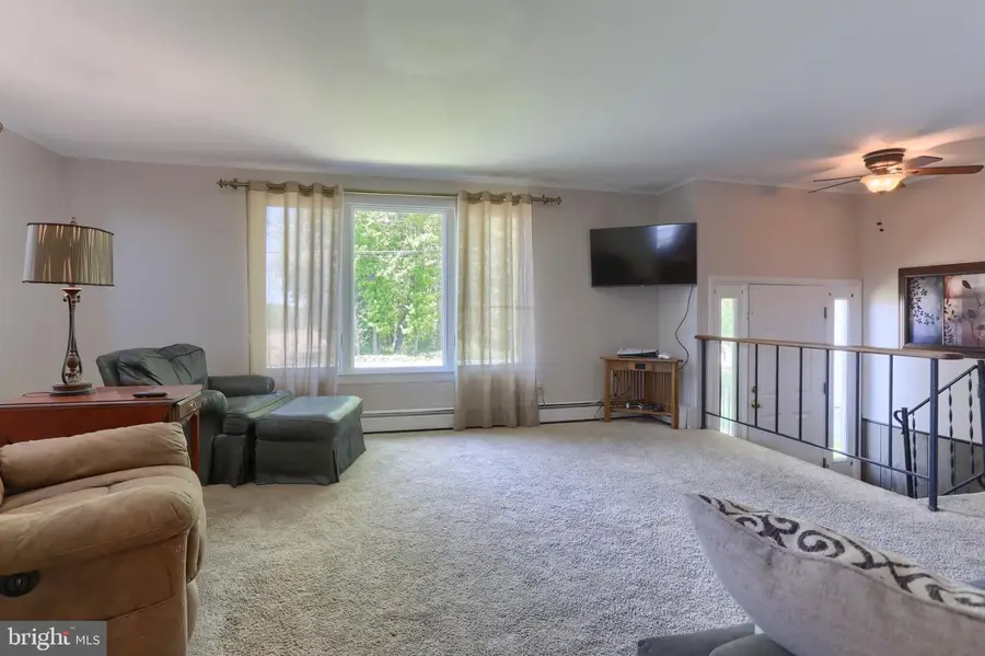 530 E Rosebud Rd, Myerstown, PA 17067 - #3