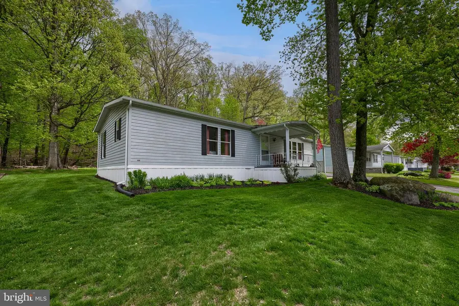 36 Maple Ave, Manheim, PA 17545 - #2
