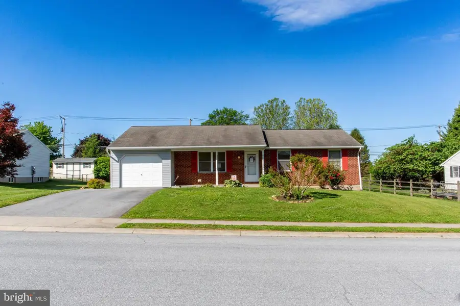 113 Sweetwater Ln, Newmanstown, PA 17073 - #2
