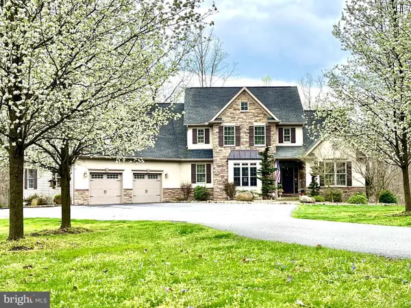526 Stanley Dr, PALMYRA, PA 17078