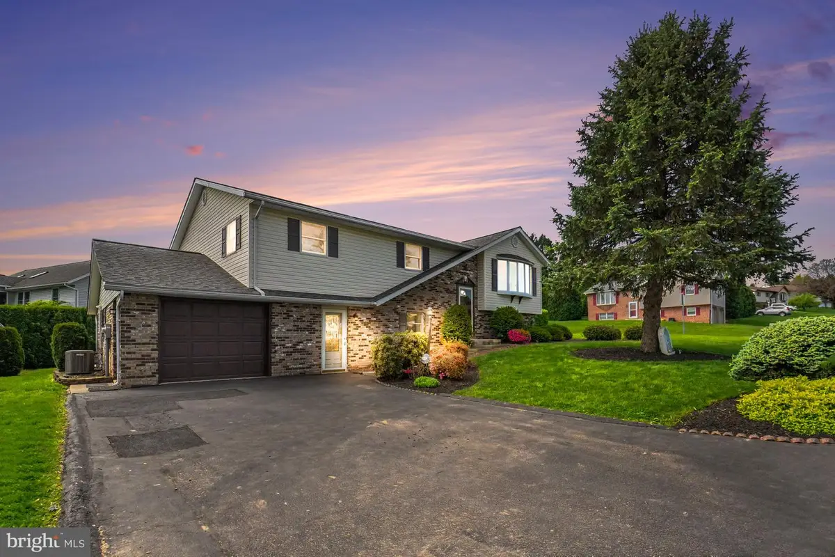 18 Palm Lane, Lebanon, PA 17042 - #1