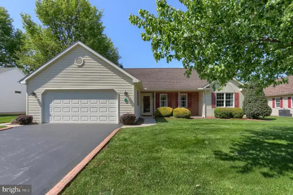27 Rosemont Dr, MYERSTOWN, PA 17067