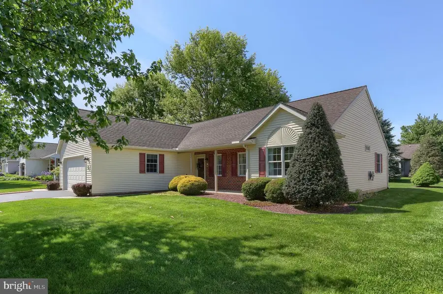 27 Rosemont Dr, Myerstown, PA 17067 - #2