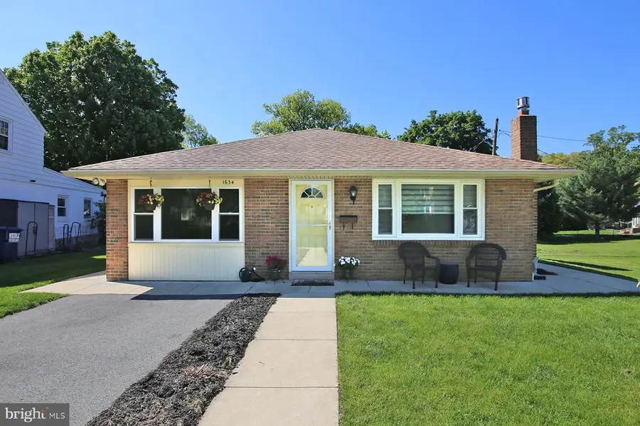 1634 Elm St, Lebanon, PA 17042 - #2