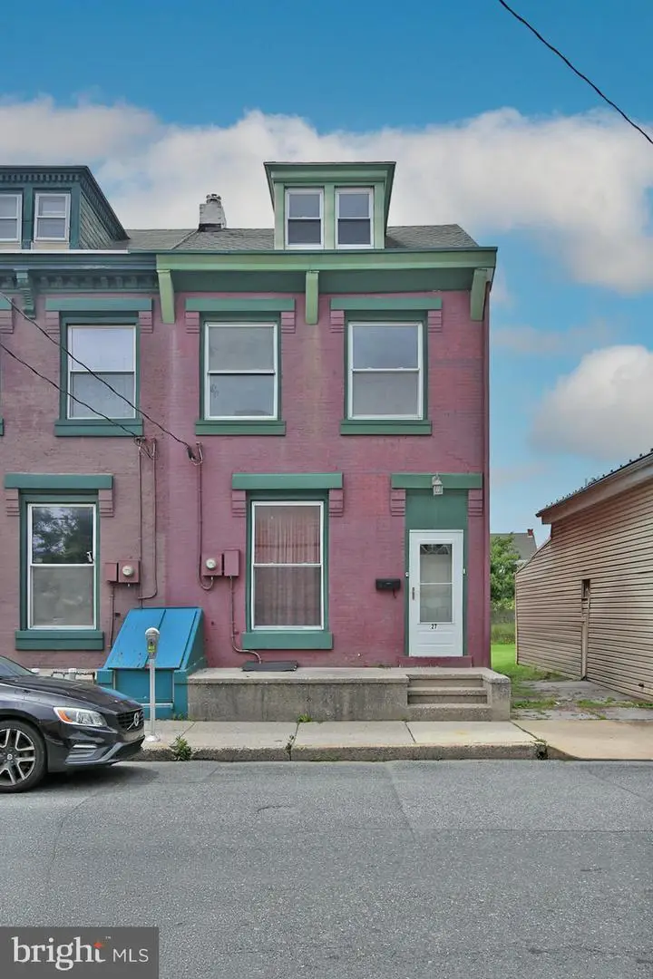 27 N 6th St, Lebanon, PA 17046 - #2