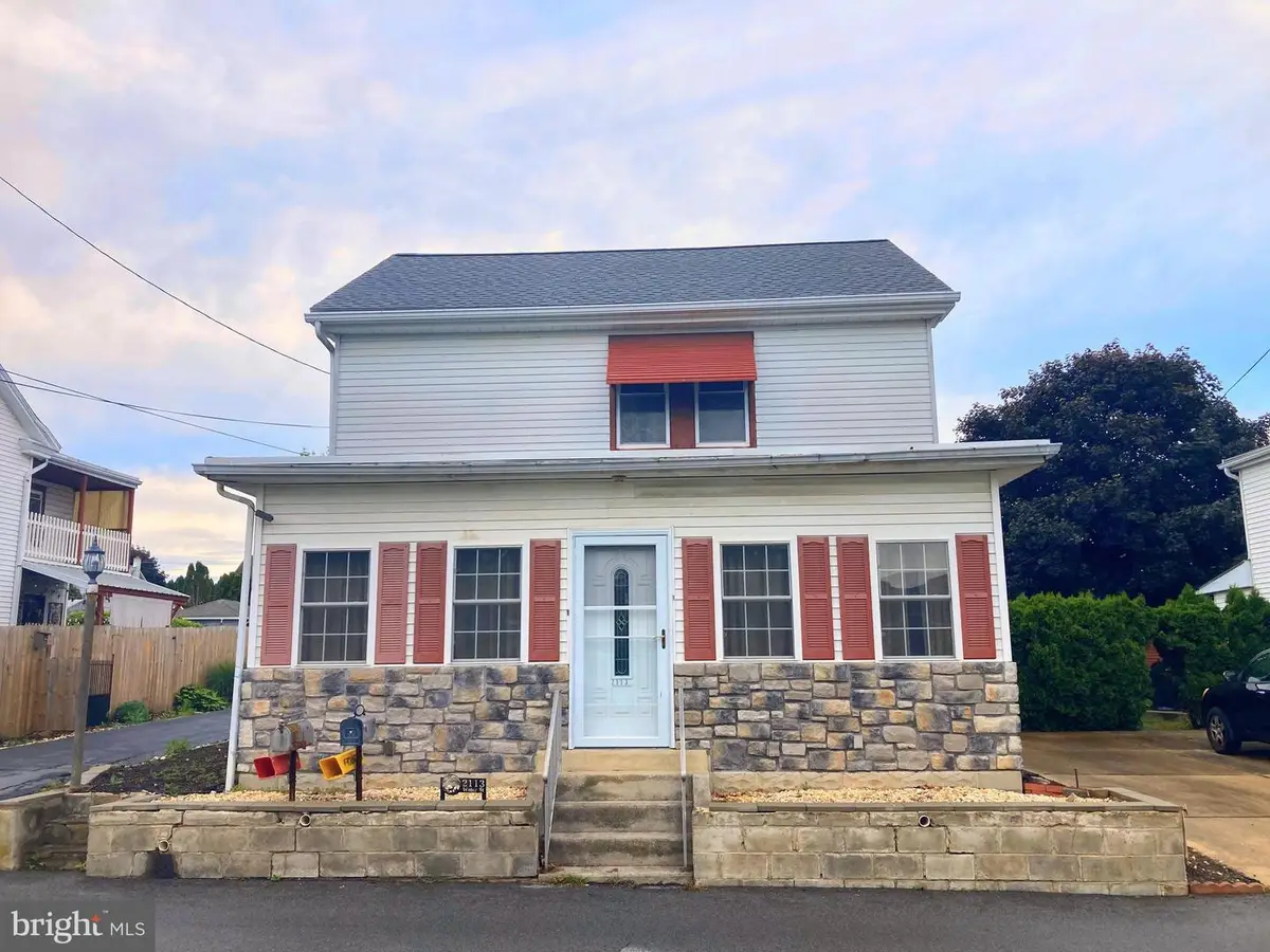 2113 Water St, Lebanon, PA 17046 - #1