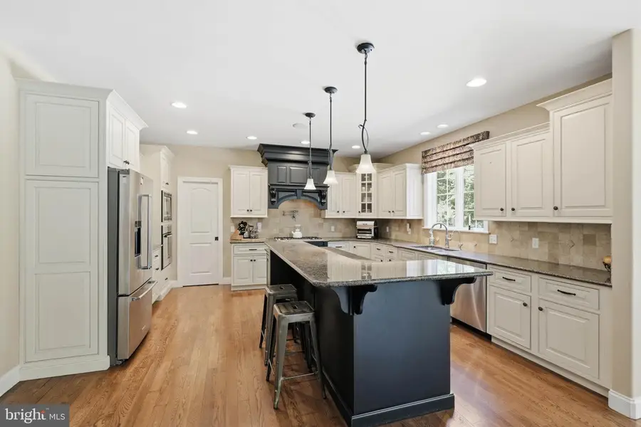 1392 Fox Hill Dr, Palmyra, PA 17078 - #3