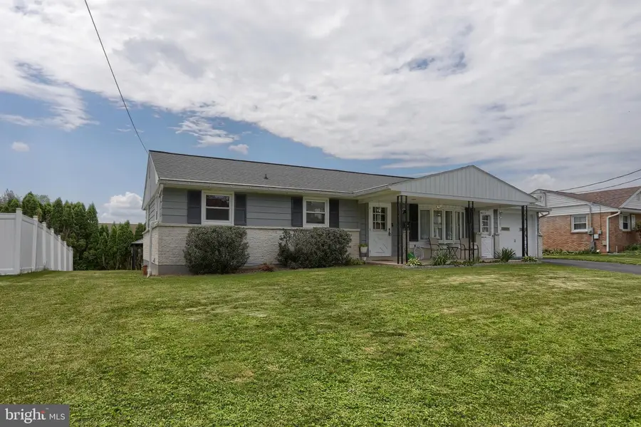 739 Sally Ann Dr, Lebanon, PA 17046 - #2
