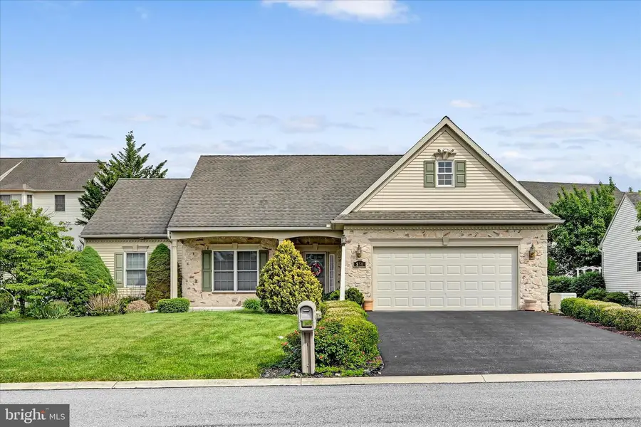 850 Water Edge Ct L-0049, Lebanon, PA 17046 - #2