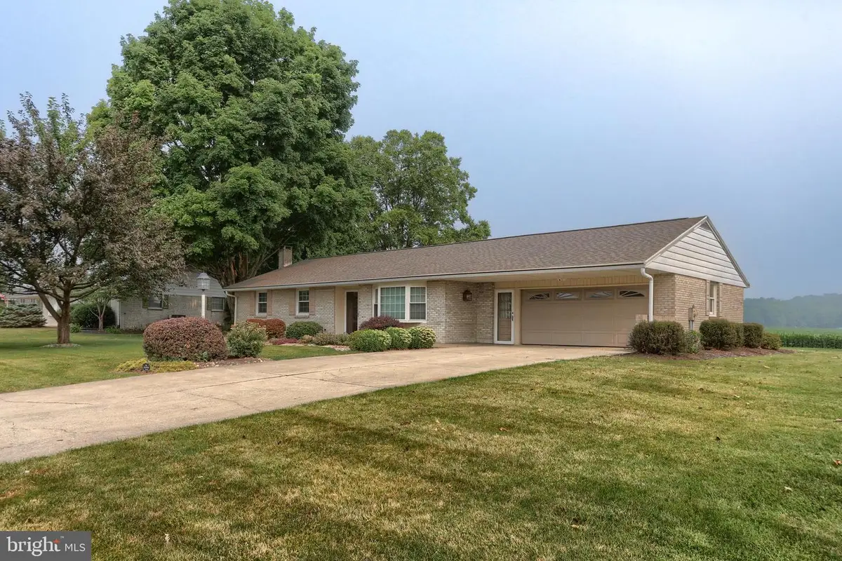 7 Lantern Ave, Myerstown, PA 17067 - #1