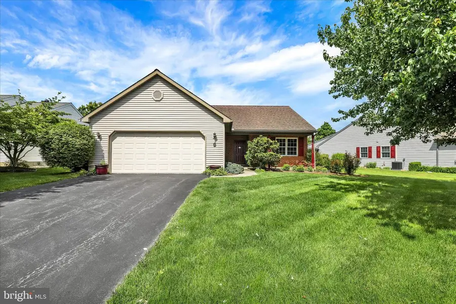14 Springhouse Dr, Myerstown, PA 17067 - #2