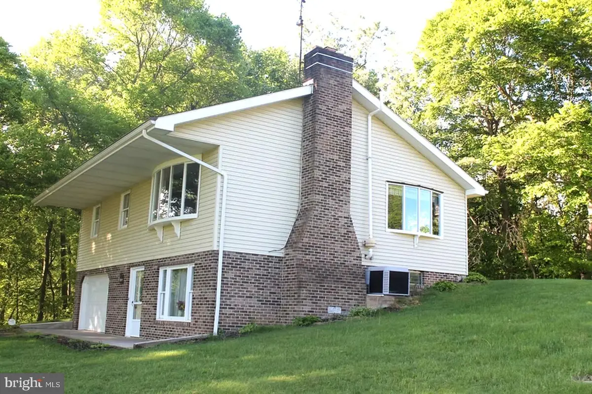 885 Mount Wilson Rd, Lebanon, PA 17042 - #1
