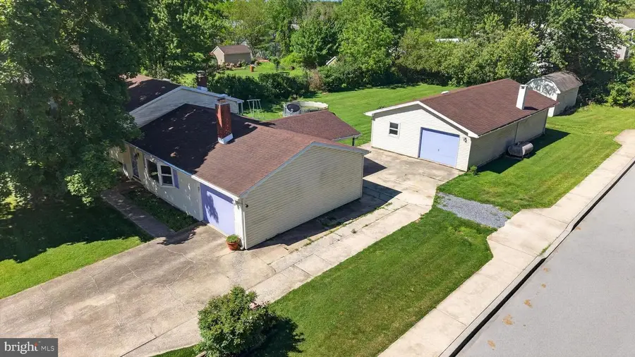 175 Monroe Valley Dr, Jonestown, PA 17038 - #2