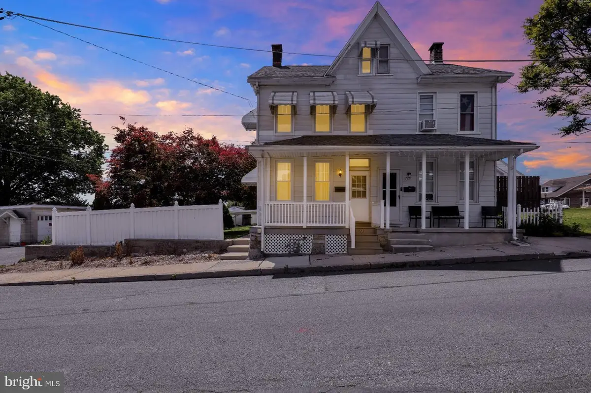 723 N 6th St, Lebanon, PA 17046 - #1