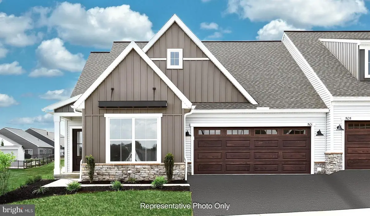 528 Stone Gate Blvd, Annville, PA 17003 - #1